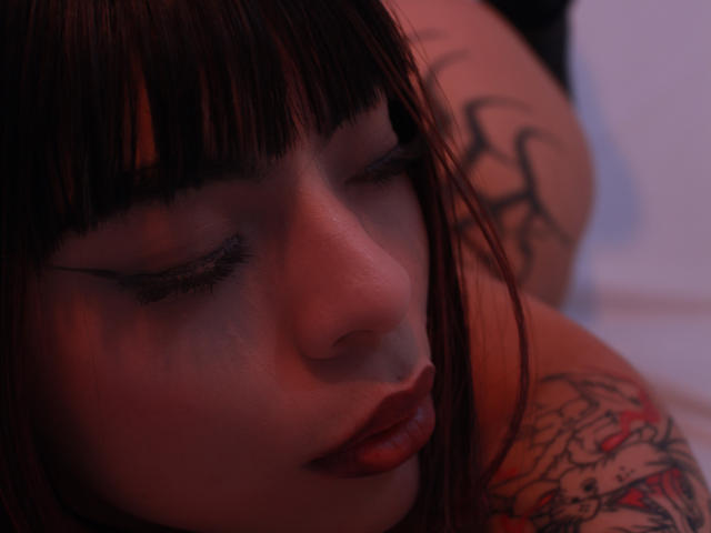 Dafnewills - Live porn &amp; sex cam - 23699629