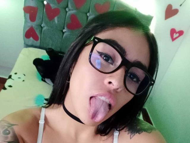 StellaBeckker - Élő pornó és szexkamera - 23701809