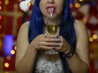 DanielleHoles - Live sex cam - 23702153