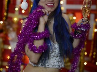 DanielleHoles - Live sex cam - 23702157