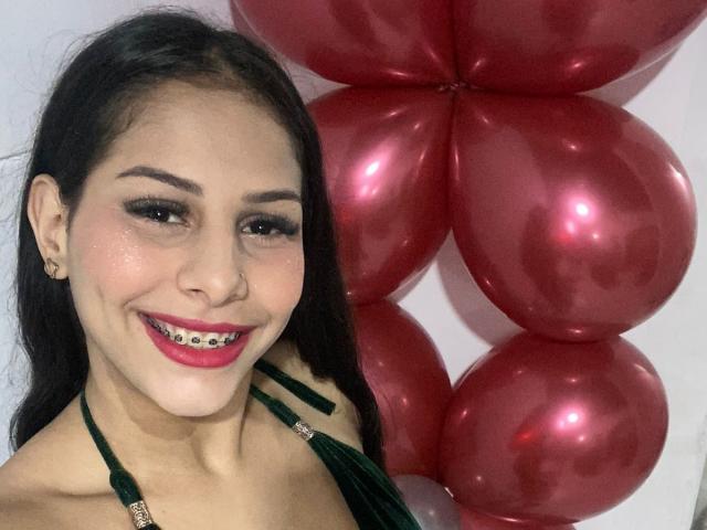 SecretsOfRoomies - Live sexe cam - 23706257
