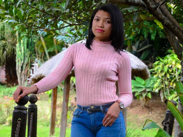 LuciaHott - Camera khiêu dâm &amp; quyến rũ trực tiếp - 23706817