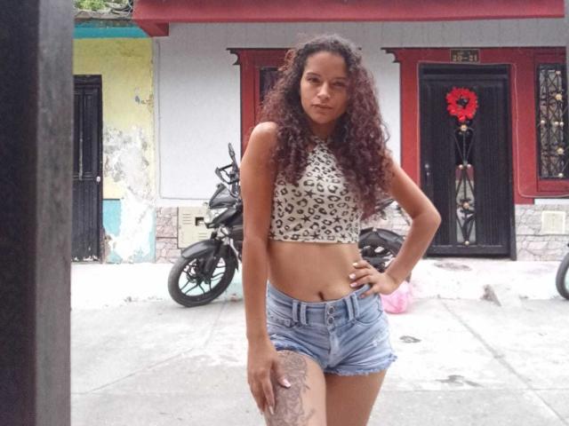 EmmaWod - Live porn &amp; sex cam - 23709329