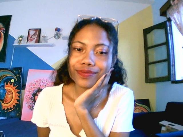 LindaSanchez - сексуальная веб-камера в реальном времени - 23713065