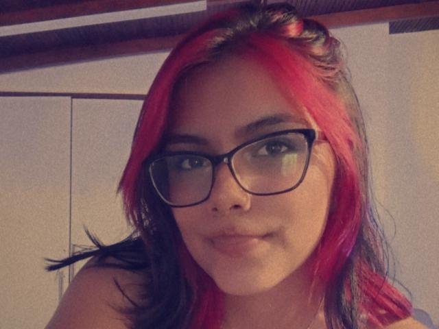 EmilyRobeerts - Sexe cam en vivo - 23715705