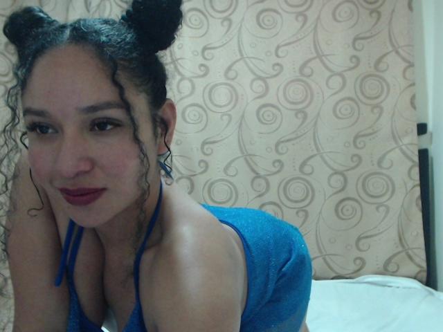 CarlaMuille - Live porn &amp; sex cam - 23715873