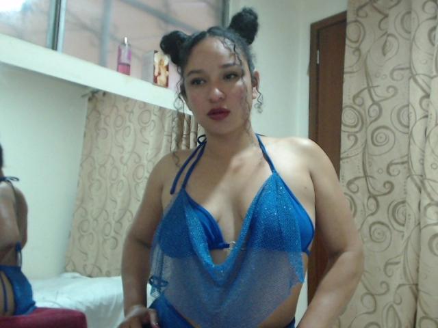 CarlaMuille - Live porn &amp; sex cam - 23715877