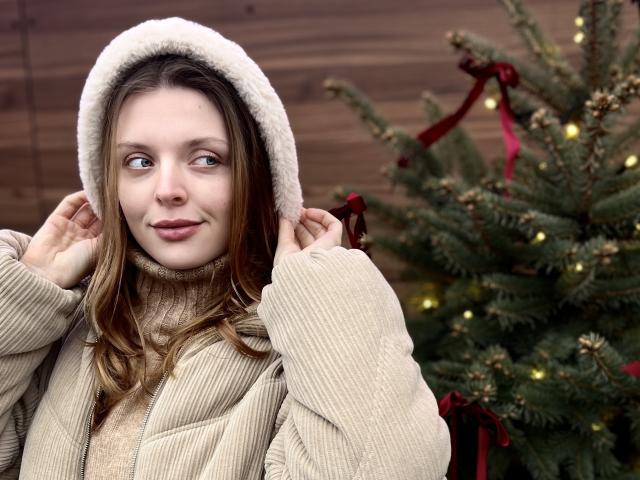 SaraSeys - Live porn &amp; sex cam - 23715945