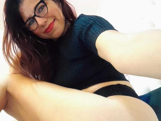 CharlotteGreys - Live porn &amp; sex cam - 23723769