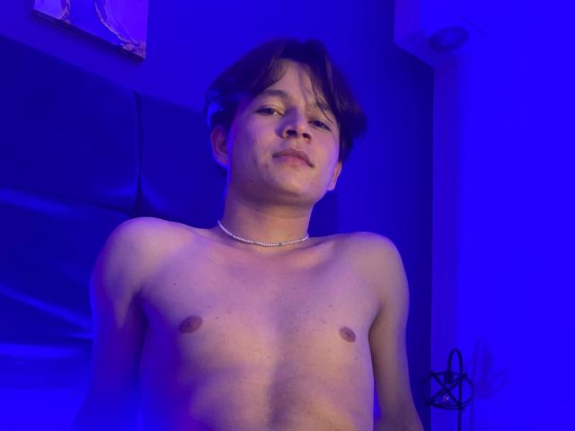 RemiBlythe - Live porn &amp; sex cam - 23730381