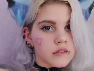 JoannLowe - Live porn &amp; sex cam - 23741385