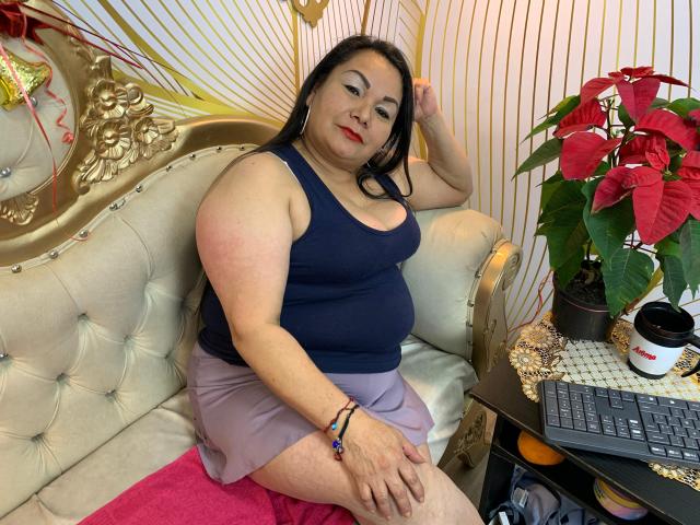 EllenaMilf - Live porn &amp; sex cam - 23743937