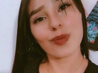 EvelynJob - Live porn &amp; sex cam - 23745169