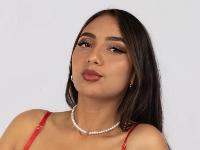 DianaFernandezz - Live porn &amp; sex cam - 23747405