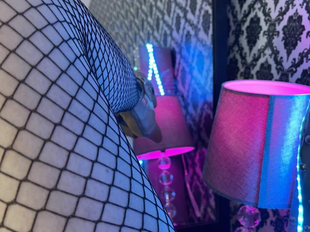 JennyLawry - Live sex cam - 23748845