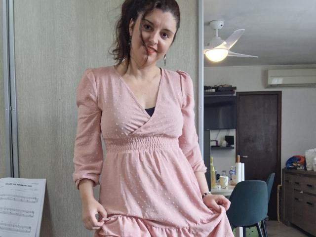 LaFrancaiseJessy - Live porn &amp; sex cam - 23749369