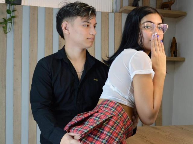 ColinAndValentina - Live porn &amp; sex cam - 23752329