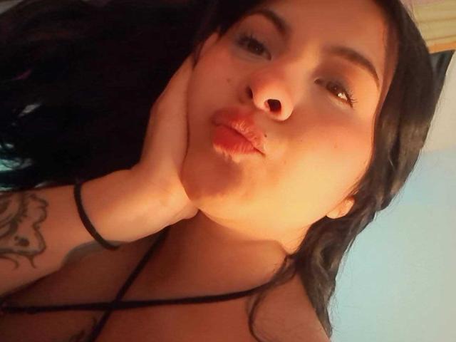 GemaLilcon - פורנו בשידור חי ומצלמת סקס - 23752637