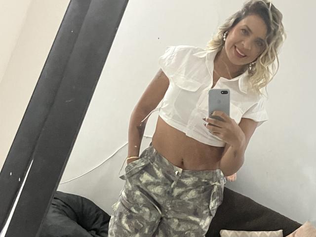 ChantalSex69 - Live porn &amp; sex cam - 23762273