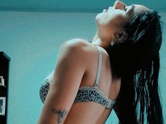 AnaisHilton - Live porn &amp; sex cam - 23763765