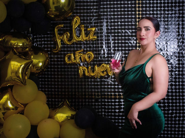 BarbaraTheas - Sexe cam en vivo - 23773997