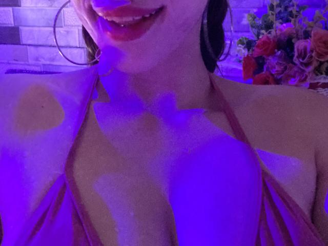 BelleWhatson - Live porn &amp; sex cam - 23775817