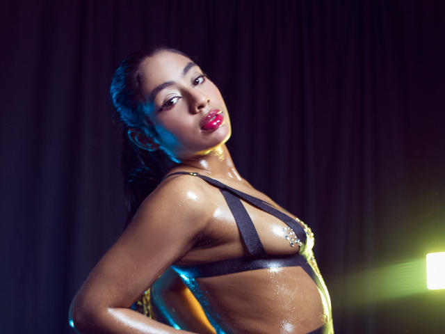 ReeganLorenz - Live porn &amp; sex cam - 23777625
