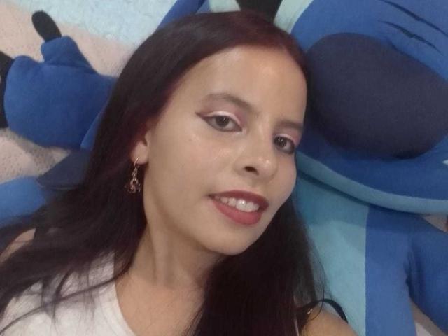 JuliaWaine - Live porn &amp; sex cam - 23778065