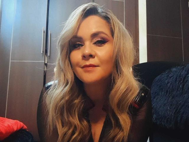 VictoriiaGray - Live porn &amp; sex cam - 23779293