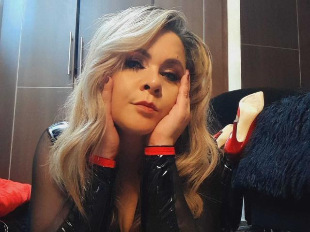 VictoriiaGray - 라이브 포르노 &amp; 섹스 캠 - 23779305