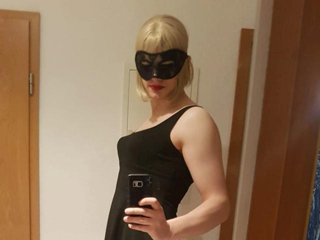 slaveben1-hot - Live porn &amp; sex cam - 23782205
