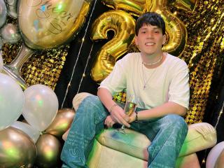 JonathanMoreau - Sexe cam en vivo - 23791565