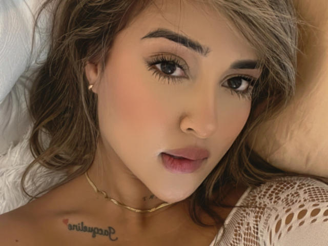 MaeCollins - Live porn &amp; sex cam - 23794497