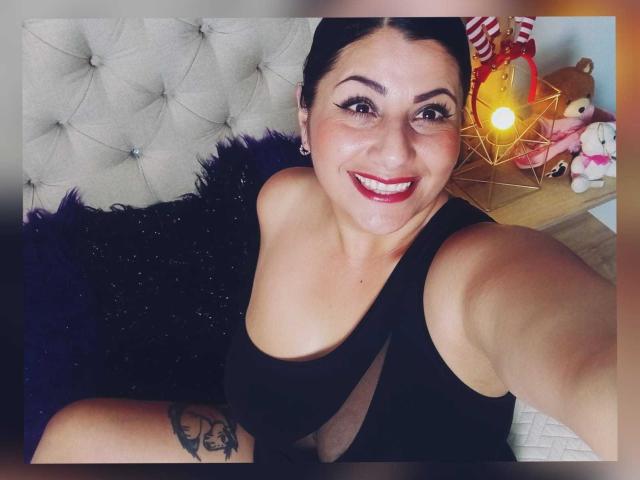 AngeleRoux - Live porn &amp; sex cam - 23795589