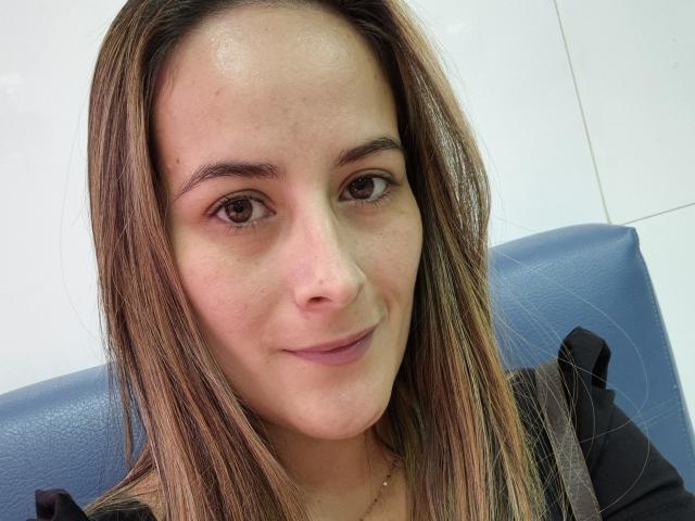 RousseMelinda - Live porn &amp; sex cam - 23800785