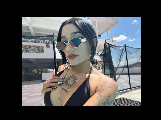 SalomeMille - Live porn &amp; sex cam - 23805221