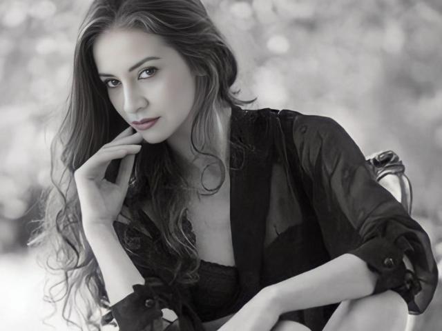 LorenHolmes - Live porn &amp; sex cam - 23813585