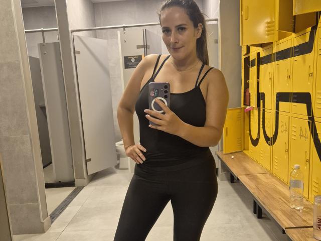 RousseMelinda - ライブポルノ&amp;セックスカム - 23815497