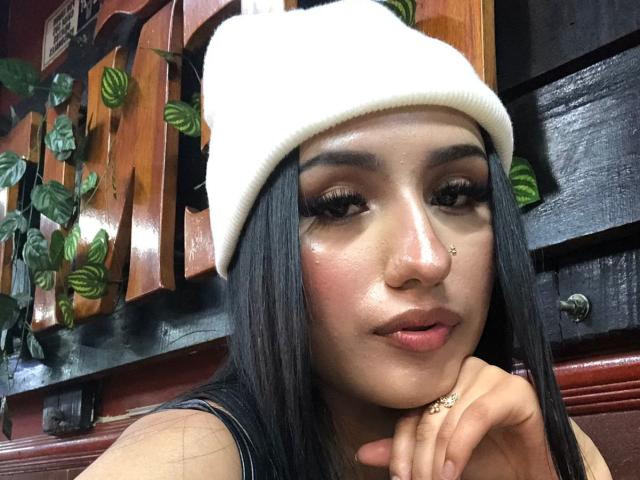 NickiClark - ライブポルノ&amp;セックスカム - 23817713