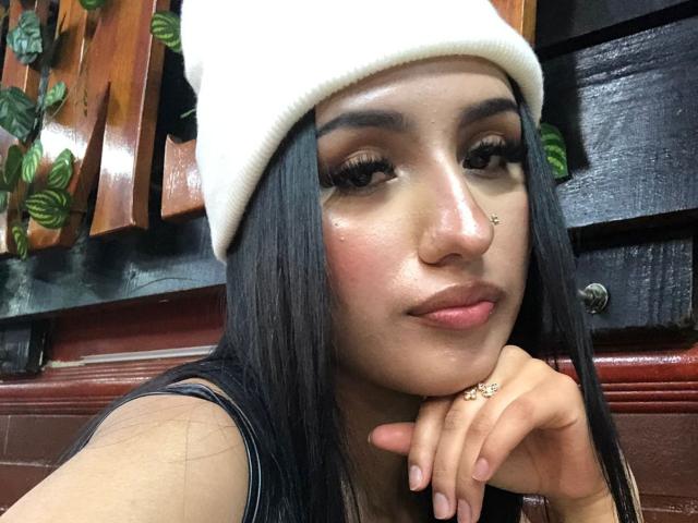 NickiClark - Live porn &amp; sex cam - 23817729