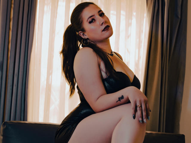 AmbarAllen - Live porn &amp; sex cam - 23822681