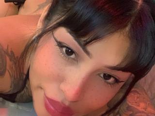 JuliaRoseKs - Live porn &amp; sex cam - 23823777
