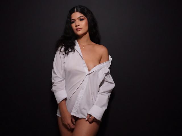 ScarlletZhen - פורנו בשידור חי ומצלמת סקס - 23824273