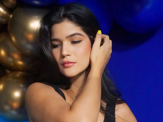 ScarlletZhen - Live porn &amp; sex cam - 23824353