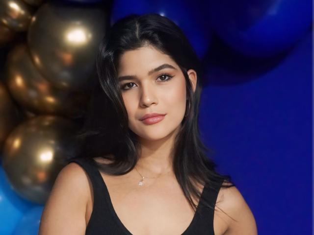 ScarlletZhen - Élő pornó és szexkamera - 23824381