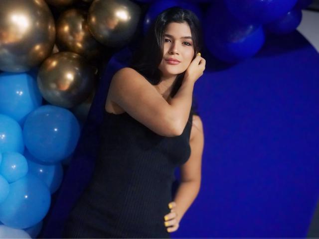 ScarlletZhen - Live porn &amp; sex cam - 23824397