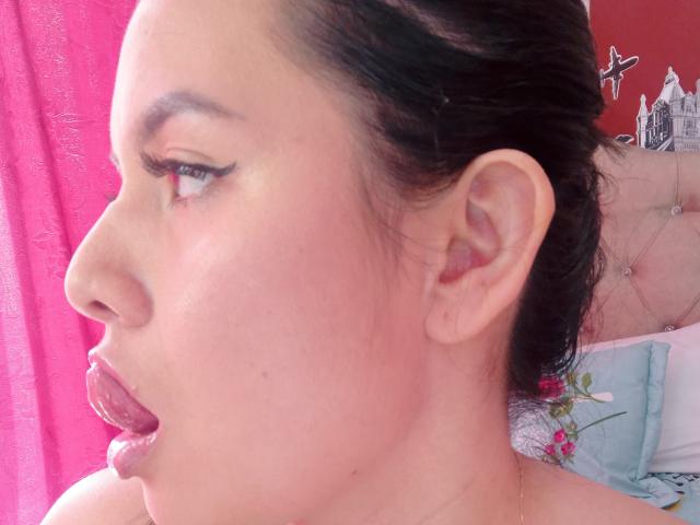 VenuzLove - Live porn &amp; sex cam - 23824805