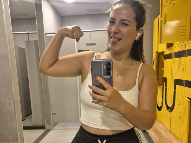 RousseMelinda - Live porn &amp; sex cam - 23825013