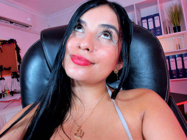 AliceNova - Live Sex Cam - 23826045