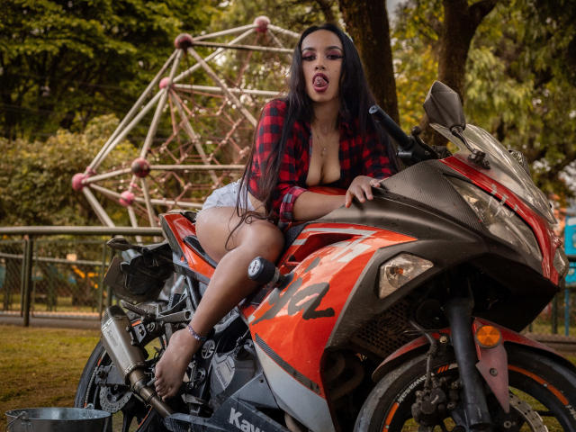 MacarenaColleman - Camera khiêu dâm &amp; quyến rũ trực tiếp - 23826633